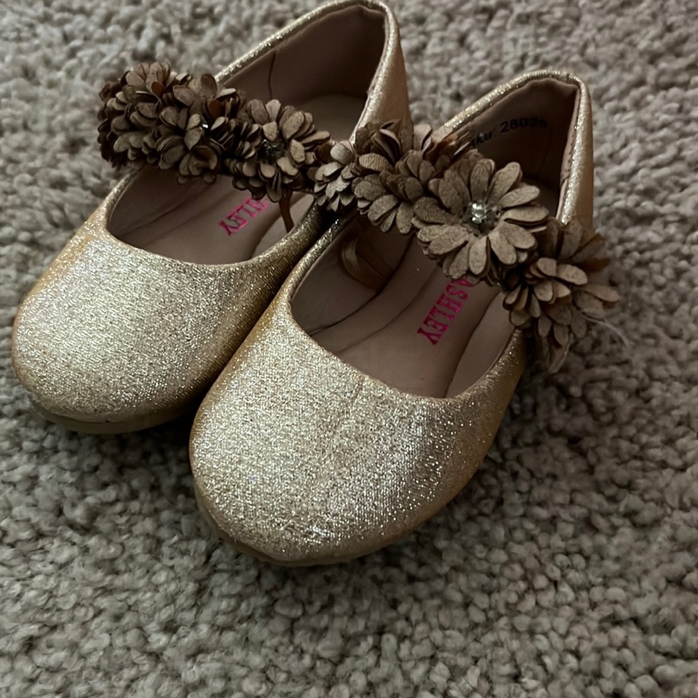 Baby grl shoes✨